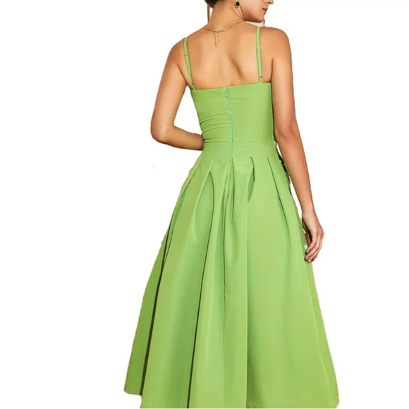 Pleated Button Front A Line Midi Dress - Picture 3 of 10